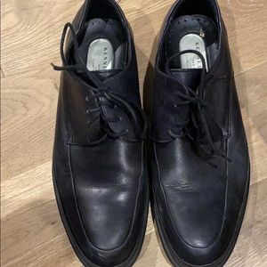 Men’s dress shoe